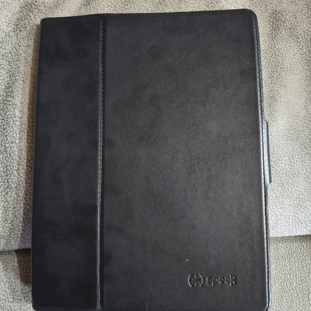 Speck WanderFolio Luxe iPad Case - Black